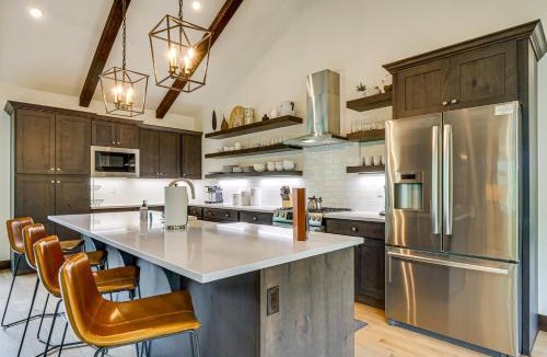 Silverthorne House | Private 1+ Acre & Hot Tub: Silverthorne Mtn Escape
