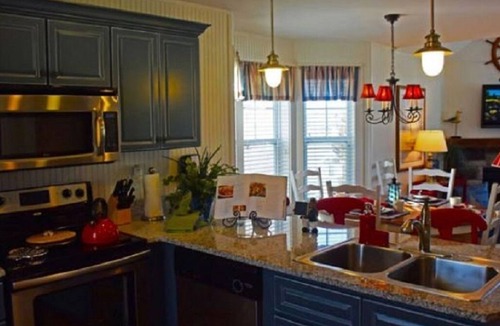 Branson Cottage | Private 2 bedroom - 2 bath cottage in gated resort overlooking Table Rock Lake