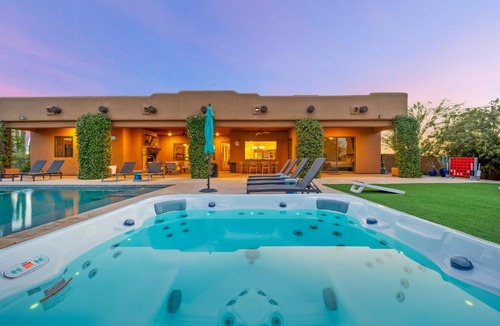 Rio Verde Foothills Villa | Private Desert Villa with Pool and Putting Green