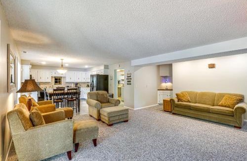 Camdenton House | Private Dock & Deck: Waterfront Camdenton Home!