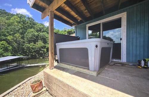 Camdenton House | Private Dock + Fire Pit: Camdenton Retreat!