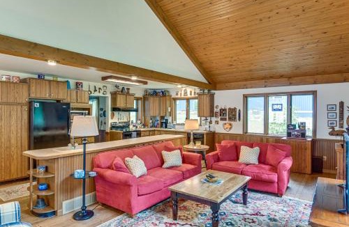 Three Rivers House | Private Dock & Stunning Views: Corey Lake Getaway!