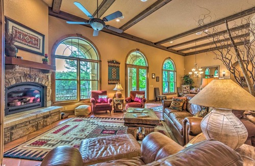 Mid America House | Private Dock + Water Views: Hot Springs Abode!