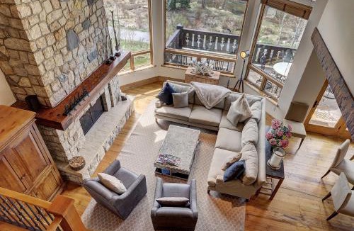 Gore Creek Place House | Private Gore Creek Townhome