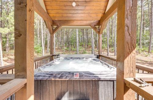 Pickens House | Private Hot Tub Cabin Near Broken Bow Lake