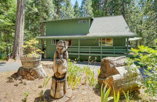 Glencoe House | Private Lake Access: Pet-Friendly Home in Arnold!