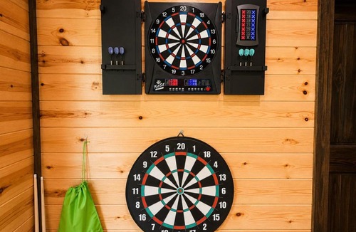 Pickens House | Private Luxury Cabin - Hot Tub - Fire Pit - Game Room