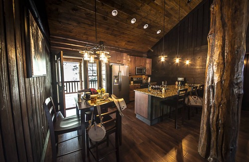 Jardine Cabin | Private Mountain Cabin with Luxury Comfort - Peaceful Escape & Big Sky Views
