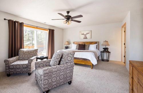 Black Hawk House | Private Mountain Retreat w Hot Tub Games &Views