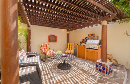 Nopolo House | Private pool - 2 Bikes Available By Casago, BBQ