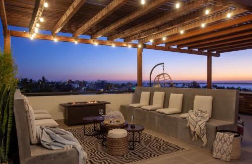 Colina del Sol House | Private pool rooftop and BBQ Malecon 5 min walk