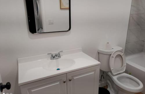 Los Angeles Hostel | Private Studio Near USC & LA Coliseum