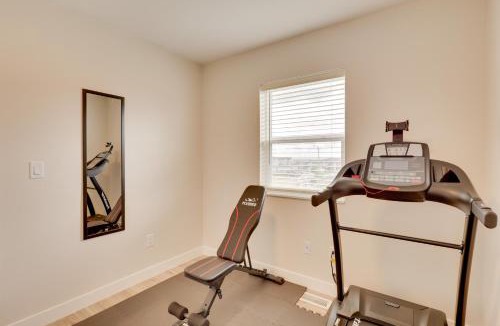 Williston House | Professional Base in Williston! New-Build Townhome