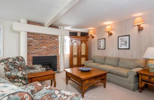 Ketchum House | Prospector 204