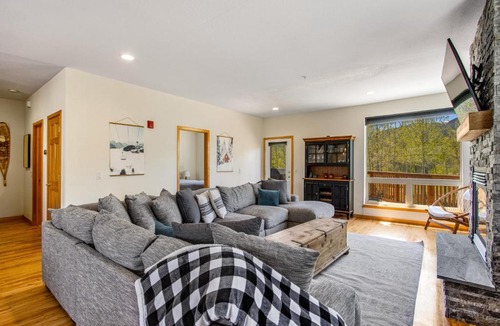 Wildernest House | Prospector Village Unit D