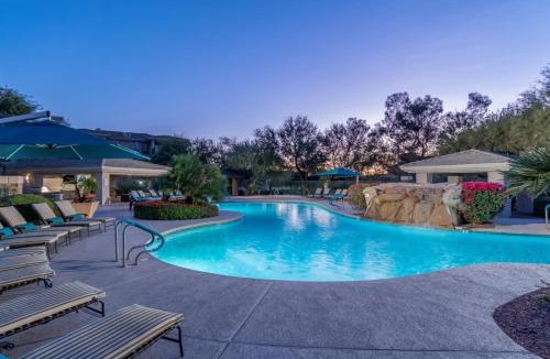 Kierland Apartment | Pure Suites Furnished Two Bed Apts Pool Gym Scottsdale Quarter Kierland Commons