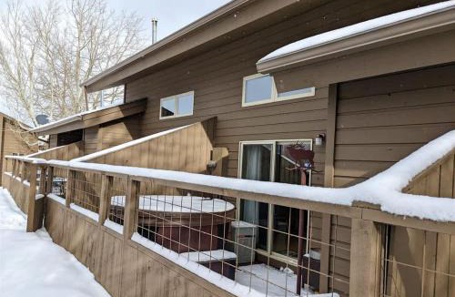 Red Lodge House | Putter`s Inn