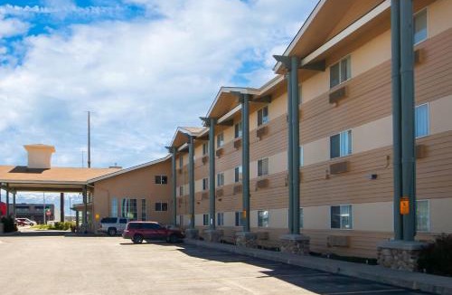 Bozeman Hotel | Quality Inn Belgrade - Bozeman Yellowstone Airport