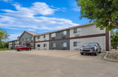 Brookings Hotel | Quality Inn Brookings-University