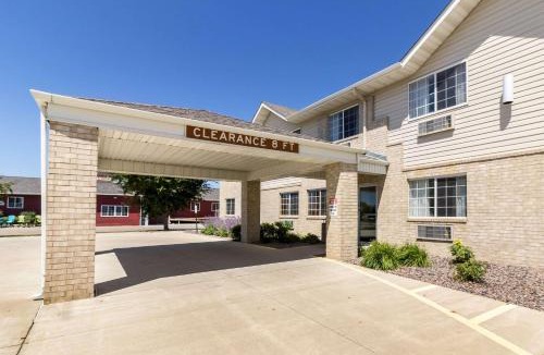 Marshall Hotel | Quality Inn Marshall near University
