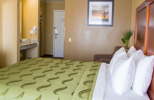 Merced Hotel | Quality Inn Merced Gateway to Yosemite