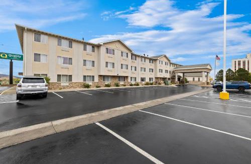 Rapid City Hotel | Quality Inn near Monument Health Rapid City Hospital