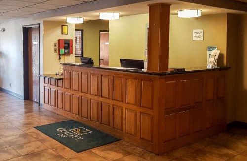 Ozark Hotel | Quality Inn Ozark-Springfield South