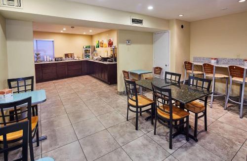 Parker Hotel | Quality Inn Parker