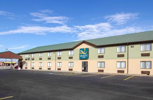 Russell Hotel | Quality Inn Russell