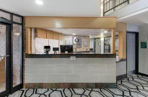 Rochester Hotel | Quality Inn & Suites Mayo Clinic Area