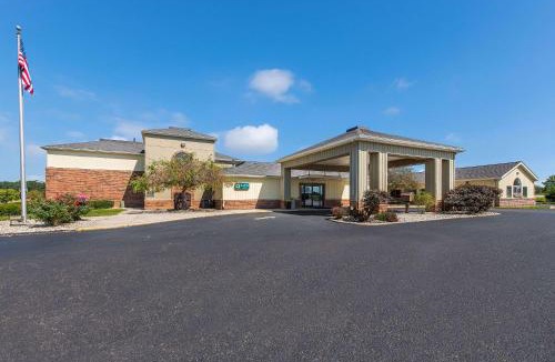 Upper Sandusky Hotel | Quality Inn Upper Sandusky