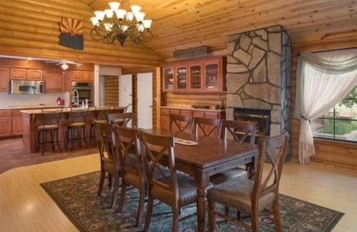 Williams House | Quarter Horse Lodge Grand Southwest Cabin Sleeps 16 Amazing Views Near Grand Canyon