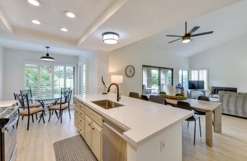 Palm Desert House | Quiet Palm Desert Condo: Workspace & Pool Access!