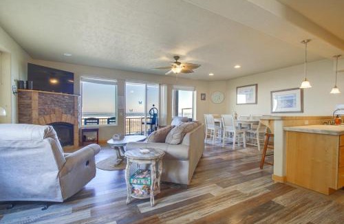 Gold Beach House | Quiet Waterfront Escape w/Hot Tub & Beach Access!