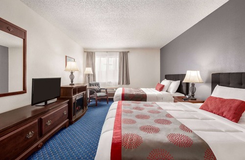 Pacific Hotel | Ramada by Wyndham Arcata