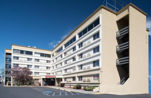 East Central Hotel | Ramada by Wyndham Downtown Spokane