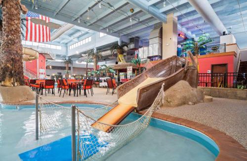 Sioux Falls Hotel | Ramada by Wyndham Sioux Falls Airport - Waterpark Resort & Event Center