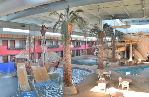 Sioux Falls Hotel | Ramada by Wyndham Sioux Falls Airport - Waterpark Resort & Event Center