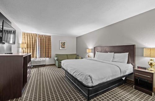 Stevens Point Hotel | Ramada by Wyndham Stevens Point