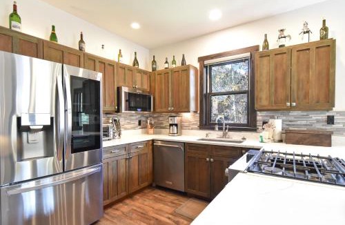 Keystone Apartment | Red Hawk Townhome - Walk to Lifts, Pool/Hot Tub Access