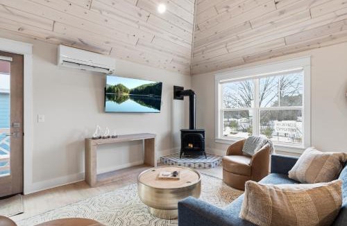 Garrison Apartment | Red House #5B