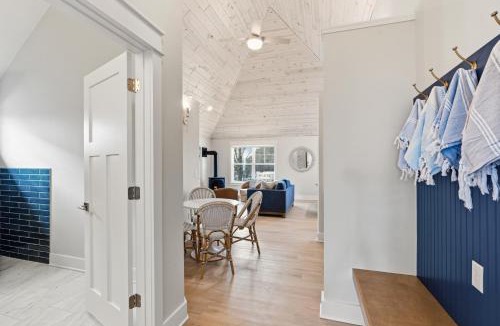 Garrison Apartment | Red House #5B