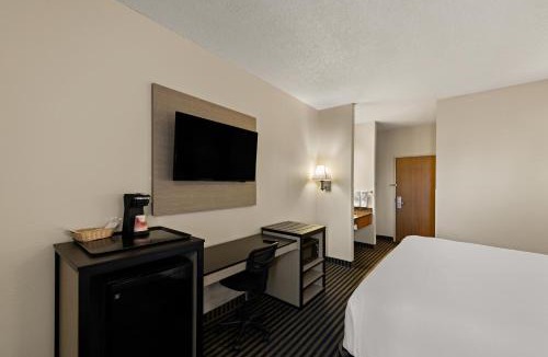 Gretna Hotel | Red Lion Inn & Suites Gretna - Omaha SW