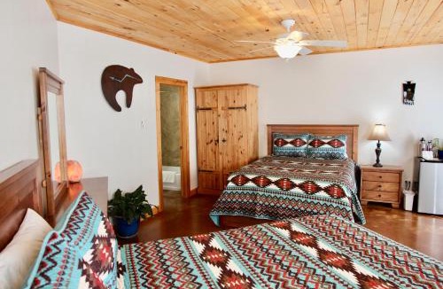 Moab South Valley Bed & Breakfast | Red Moon Lodge