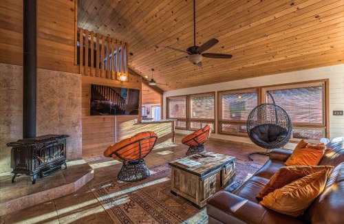 Oakhurst House | Red Oasis