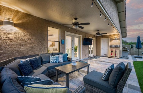 Desert Shires House | Reel fun Centrally Located w Movie Room Pool Hot Tub