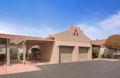 Nepenthe House | Refreshing Sedona Sanctuary with Pool and Hot Tub for Family