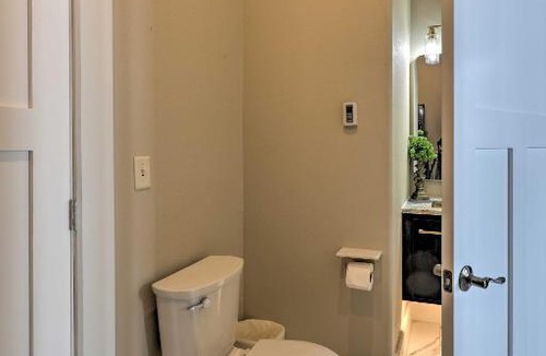 Yankton Apartment | Regal River Retreat in the Heart of Yankton!
