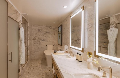 Downtown Hotel | Regent Santa Monica Beach by IHG