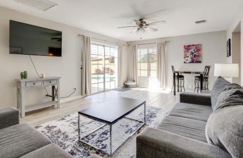 Mesa House | Relax Poolside: Central Group Getaway in Mesa!